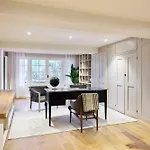 The Rosebery Retreat - Inviting 4Bdr With Garden